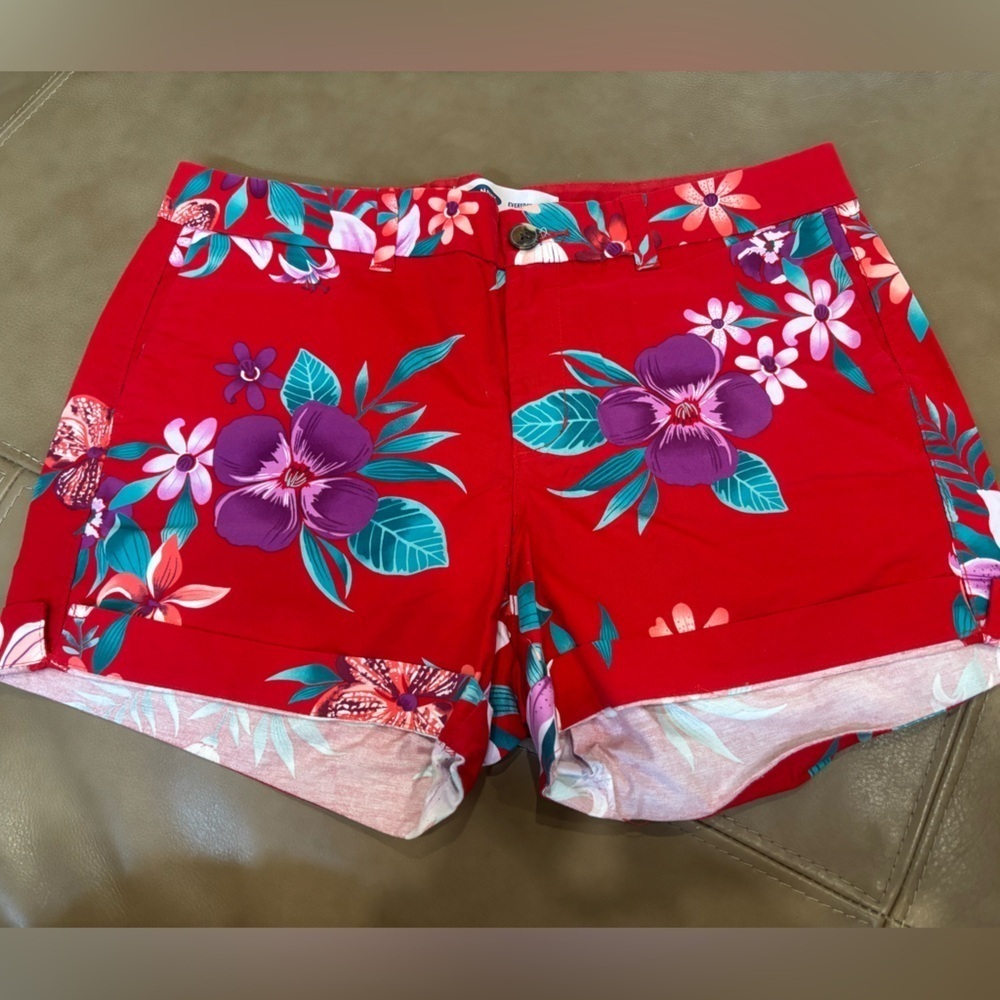 Old Navy Red Floral bold 4 inch wide leg Women's Shorts
